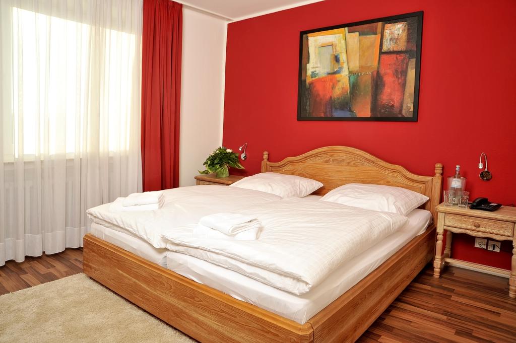 Book a cheap room in Stadthotel Langenfeld